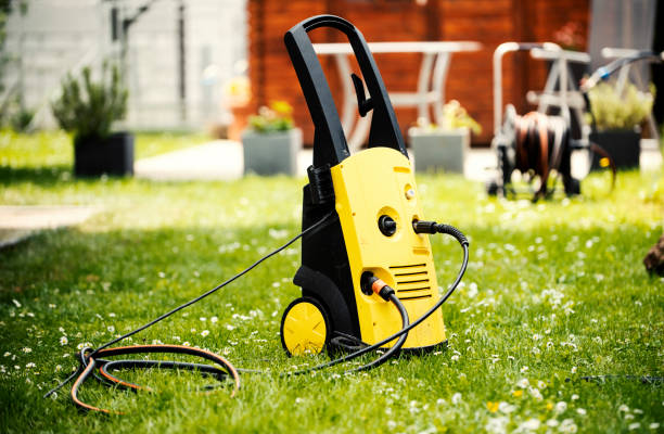 Professional  Pressure Washing Services in Greenville, MI